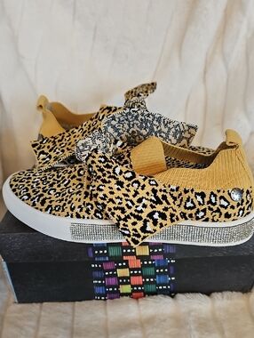 bernie mev.  Leopard Knit Slip-On Sneaker - Mustard Black White